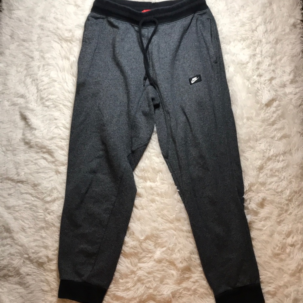 nike joggers